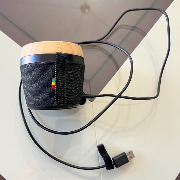 House Of Marley Brand Bluetooth Speaker! - Picture 2 of 8